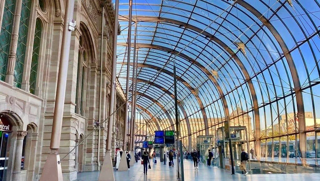 Foot : Strasbourg Angers – Direkt, Uhrzeit und TV-Kanäle ⚽ - Alsace Voyage gare de strasbourg