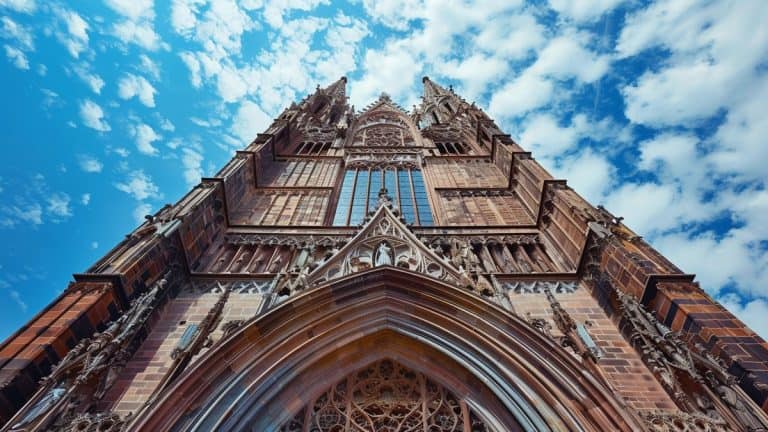 La cathédrale de Strasbourg : un joyau à découvrir absolument
